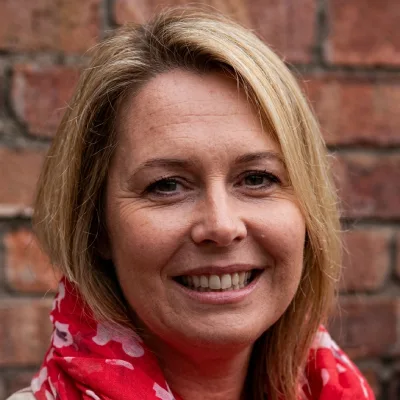 Dr Kelly